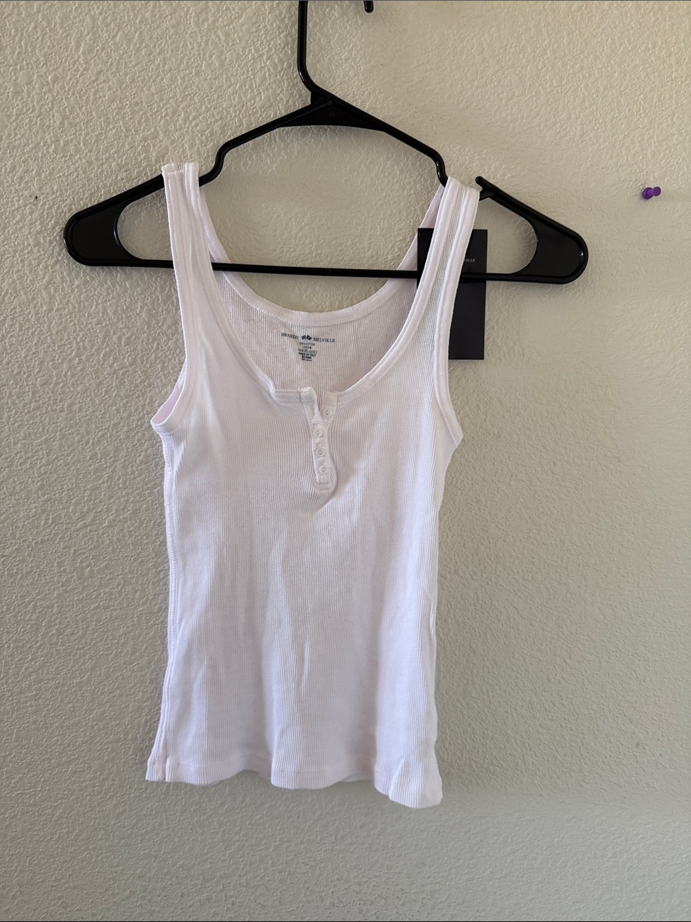 Brandy melville link Dalis tank top